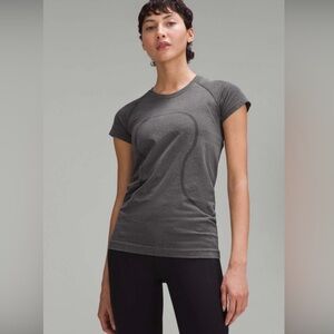 lululemon — Swiftly Tech Short-Sleeve — Size 6